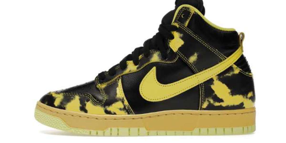 Nike Dunk High: A Radiant Holiday Statement