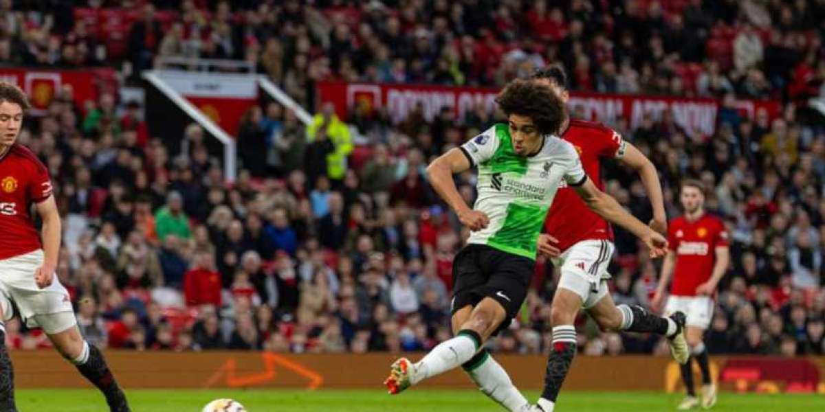 Liverpool U21's verpletteren Manchester United met 3-0 op Old Trafford